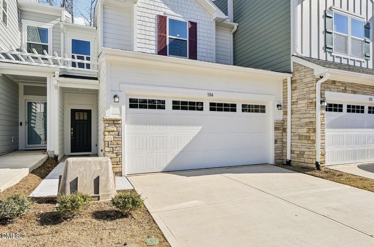 104 Malbec Dr - Photo 2 of 20