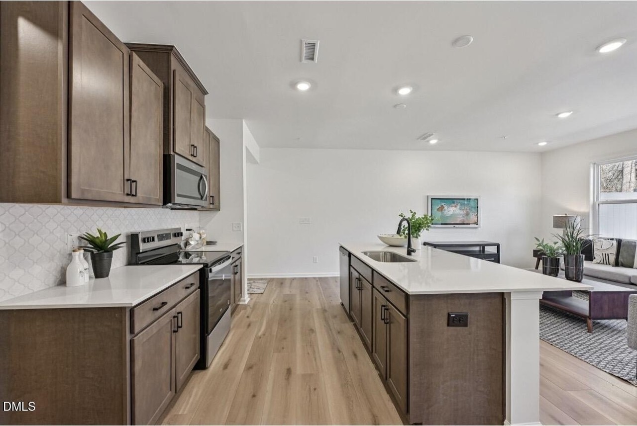 104 Malbec Dr - Photo 7 of 20