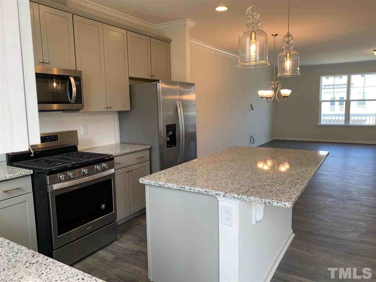 1044 Diamond Dove Ln - Photo 5 of 25