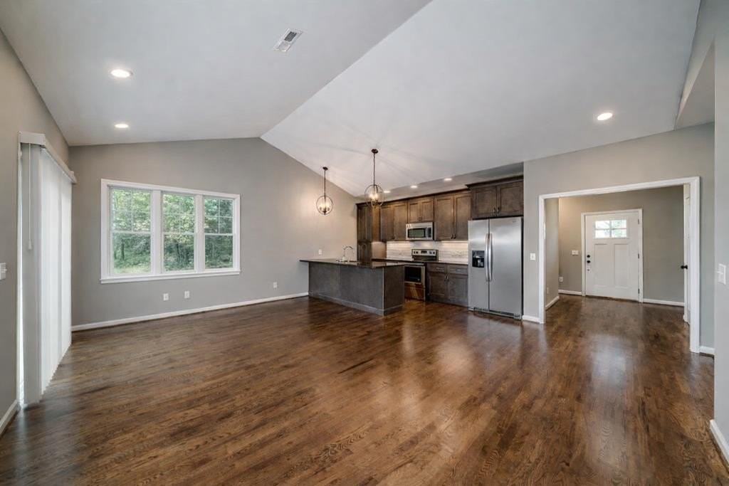 121 Hudgens Ct - Photo 5 of 21