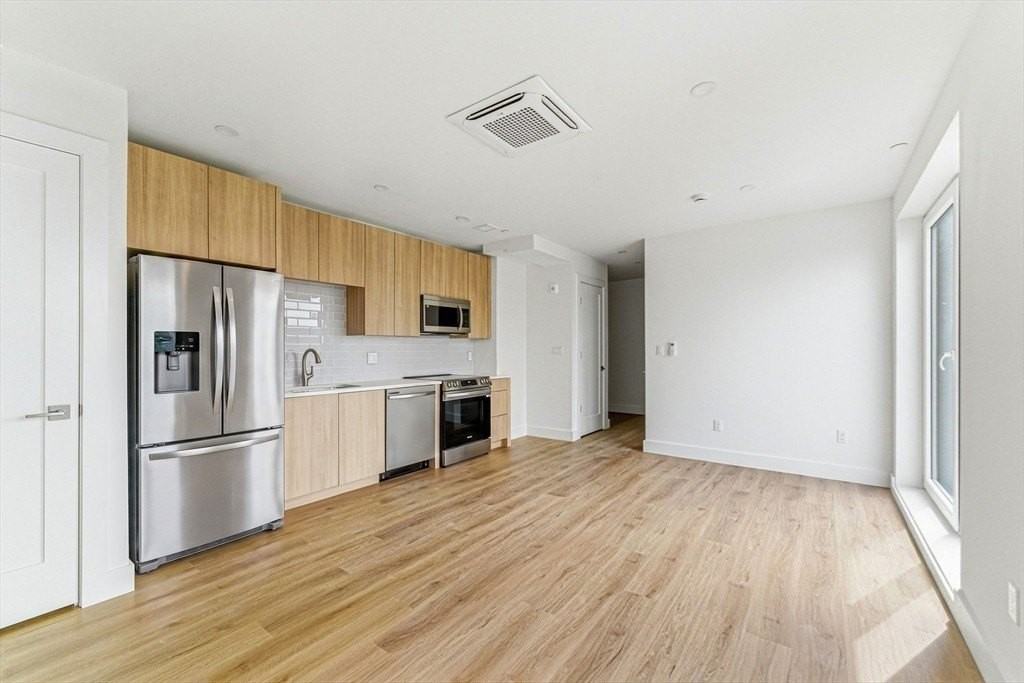 1035 Commonwealth Ave #509