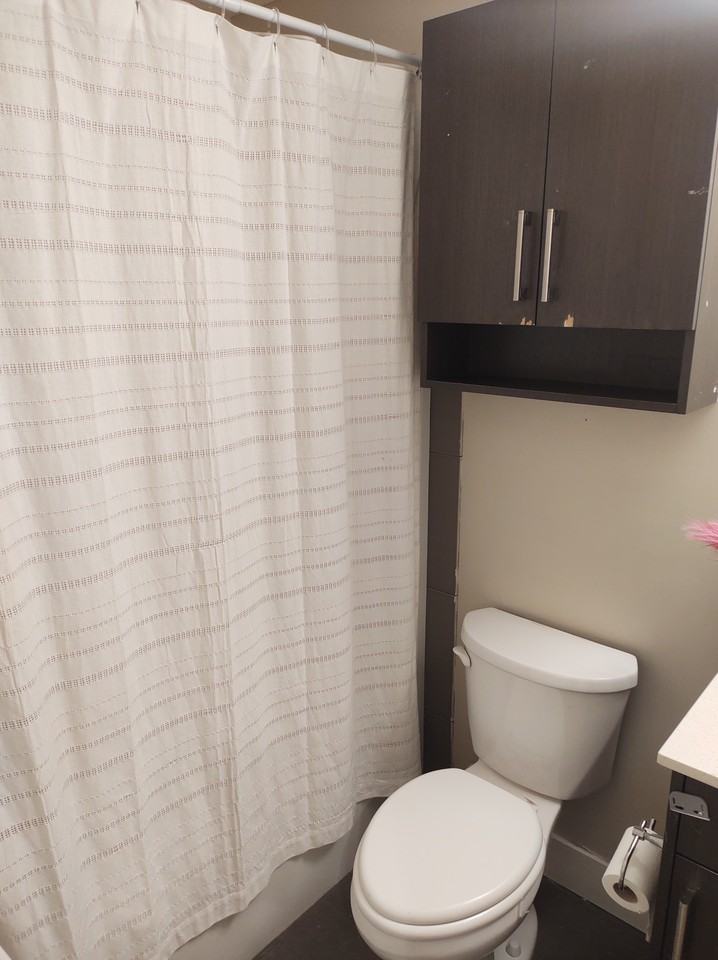 925 Cambridge House #1 - Photo 4 of 11