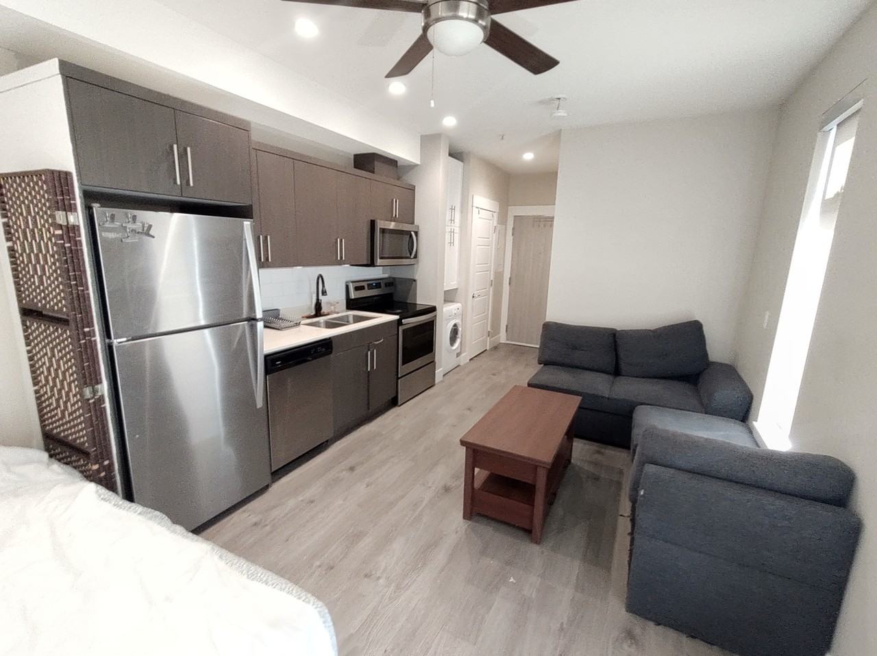 925 Cambridge House #1 - Photo 5 of 11