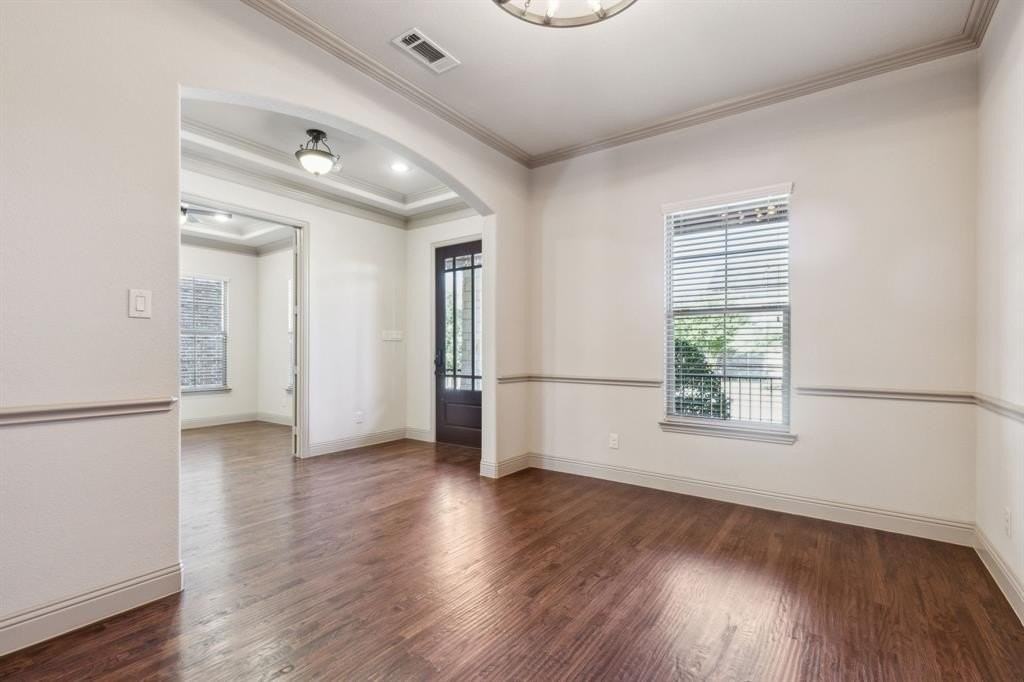 2209 6th Ave - Photo 5 of 40