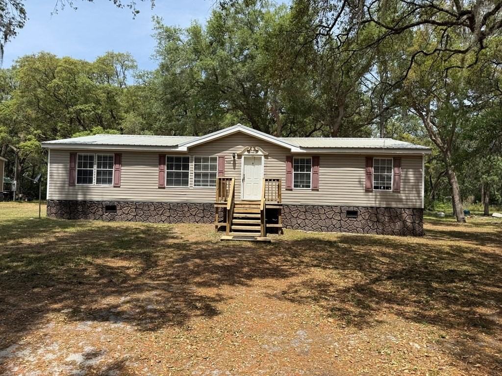 7831 Nw 166th St - Photo 2 of 33