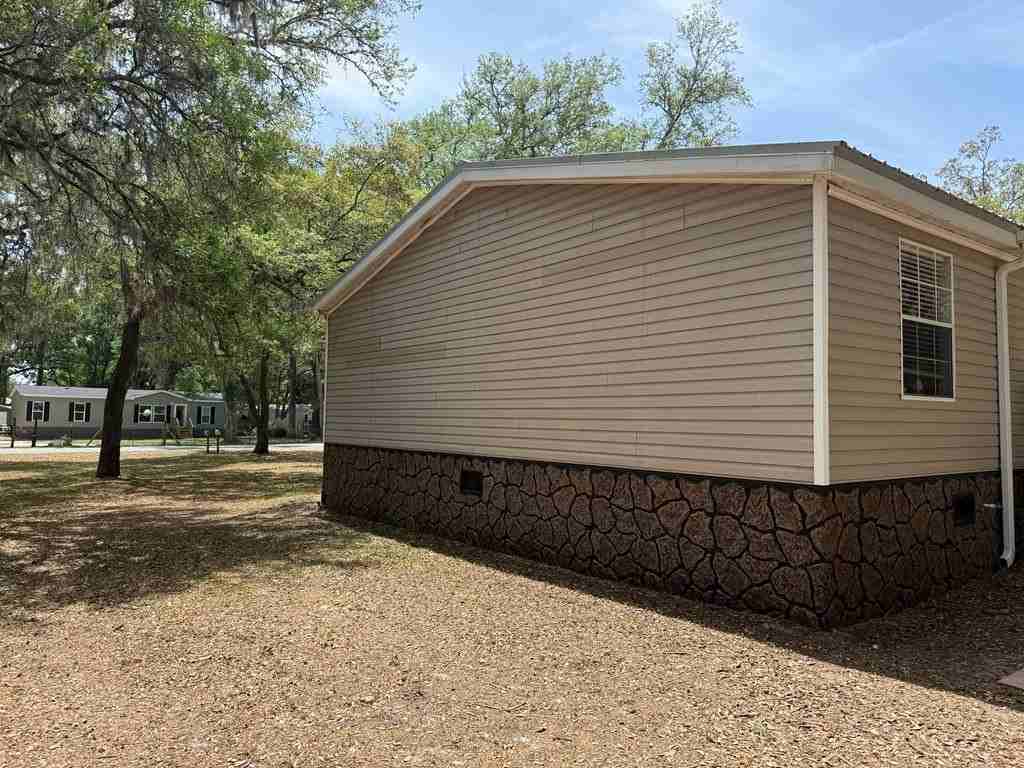 7831 Nw 166th St - Photo 7 of 33