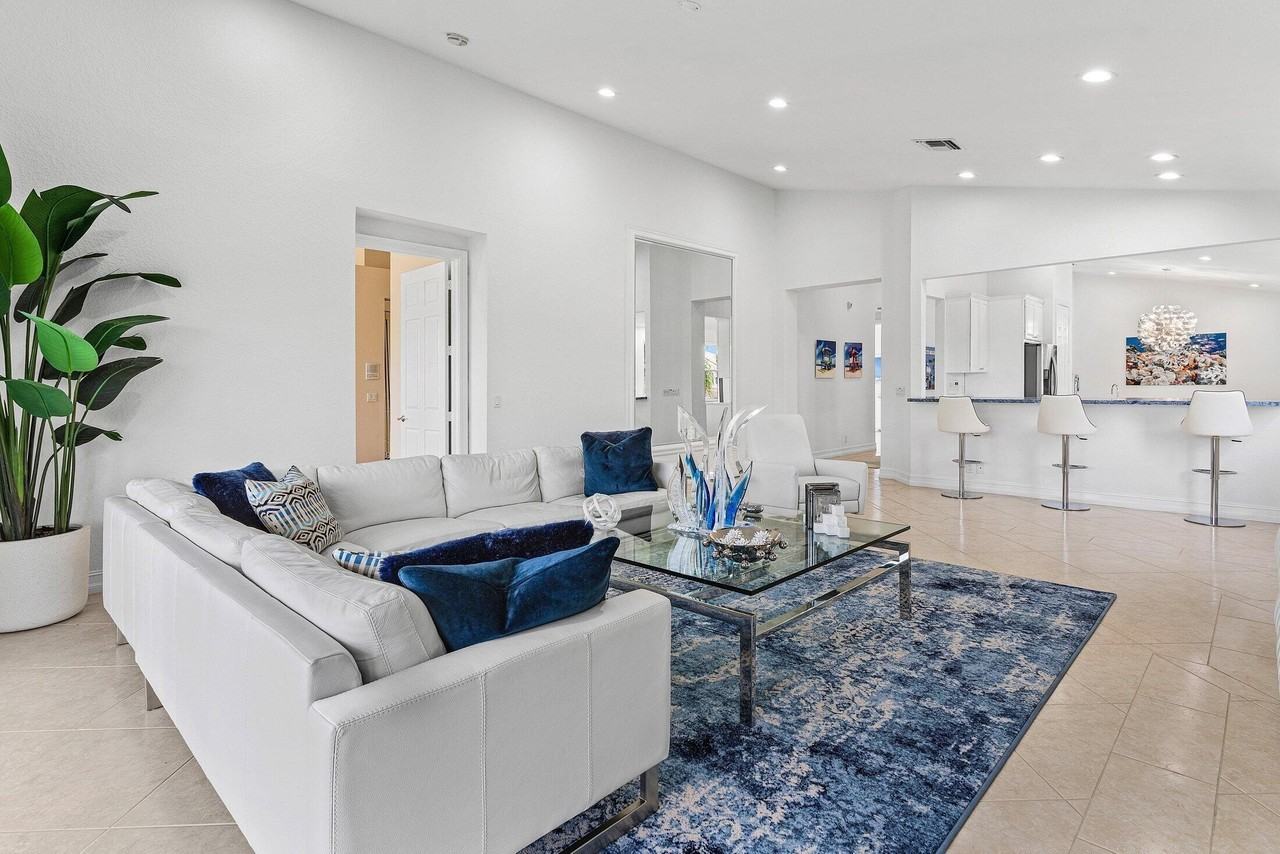 6309 Graycliff Dr #C - Photo 5 of 50