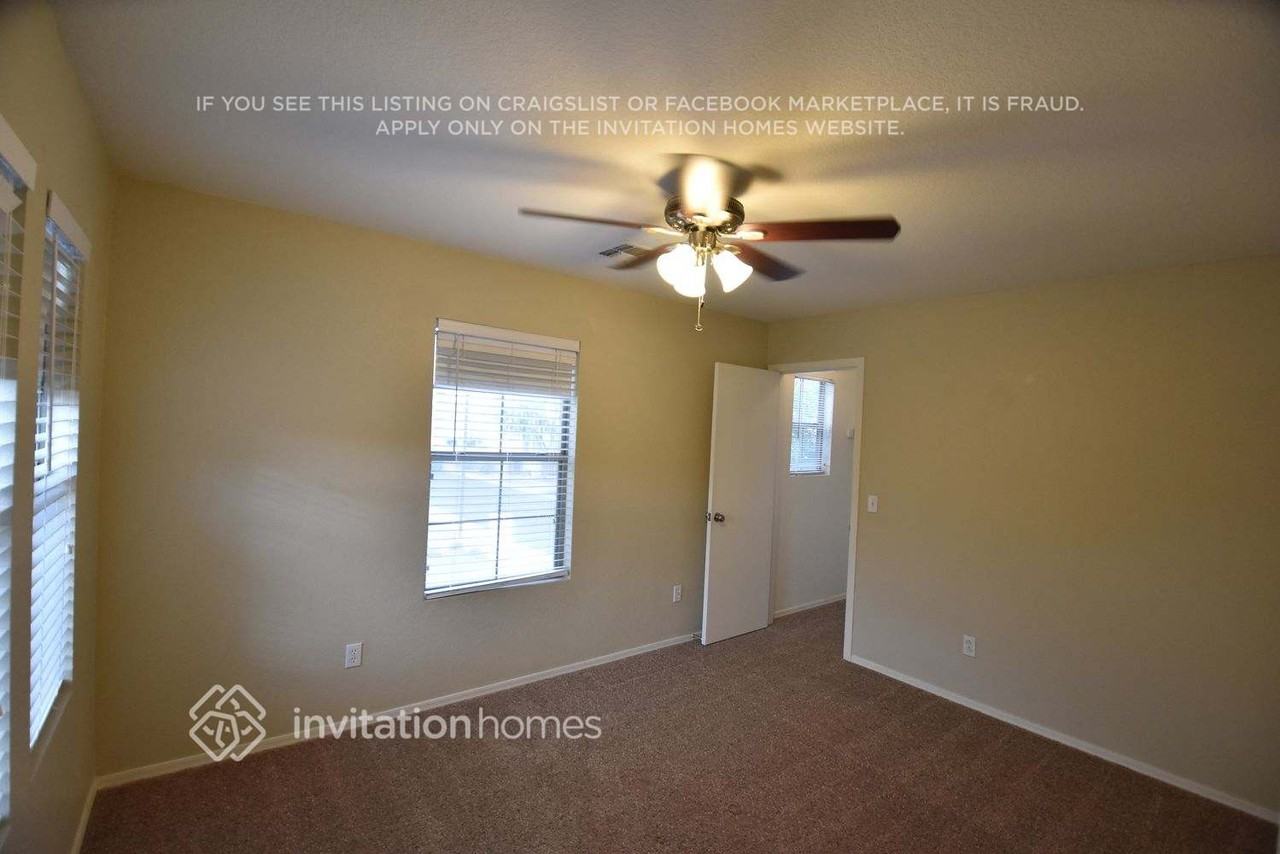 2774 S Southwind Dr - Photo 3 of 7