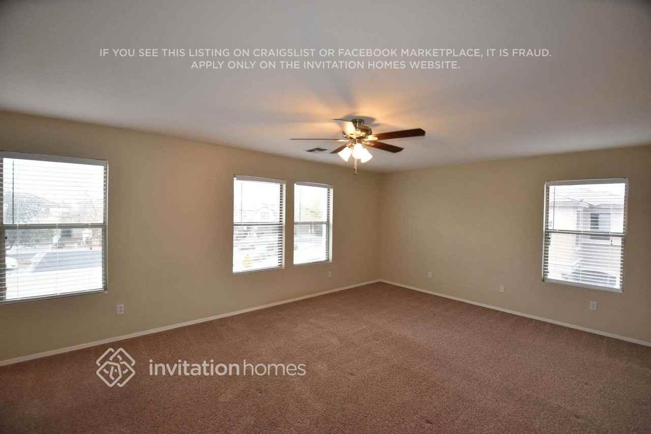 2774 S Southwind Dr - Photo 5 of 7