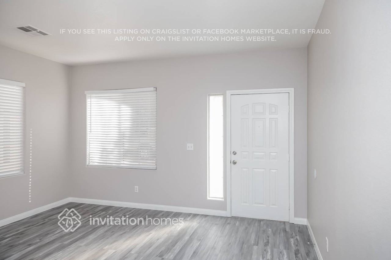 1180 Antoinette St - Photo 2 of 17