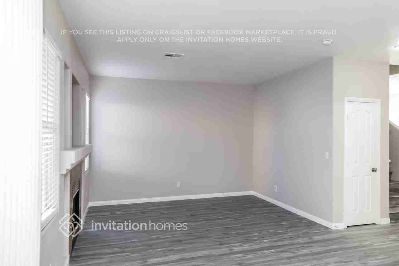 1180 Antoinette St - Photo 4 of 17