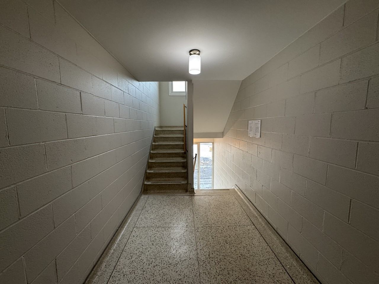 185 Mcsweeney Ave #1 - Photo 5 of 21