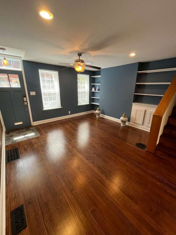 2033 Kater St #1 - Photo 2 of 17