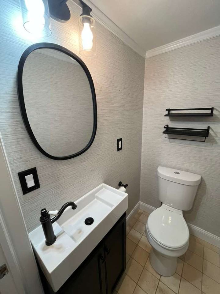 2033 Kater St #1 - Photo 3 of 17