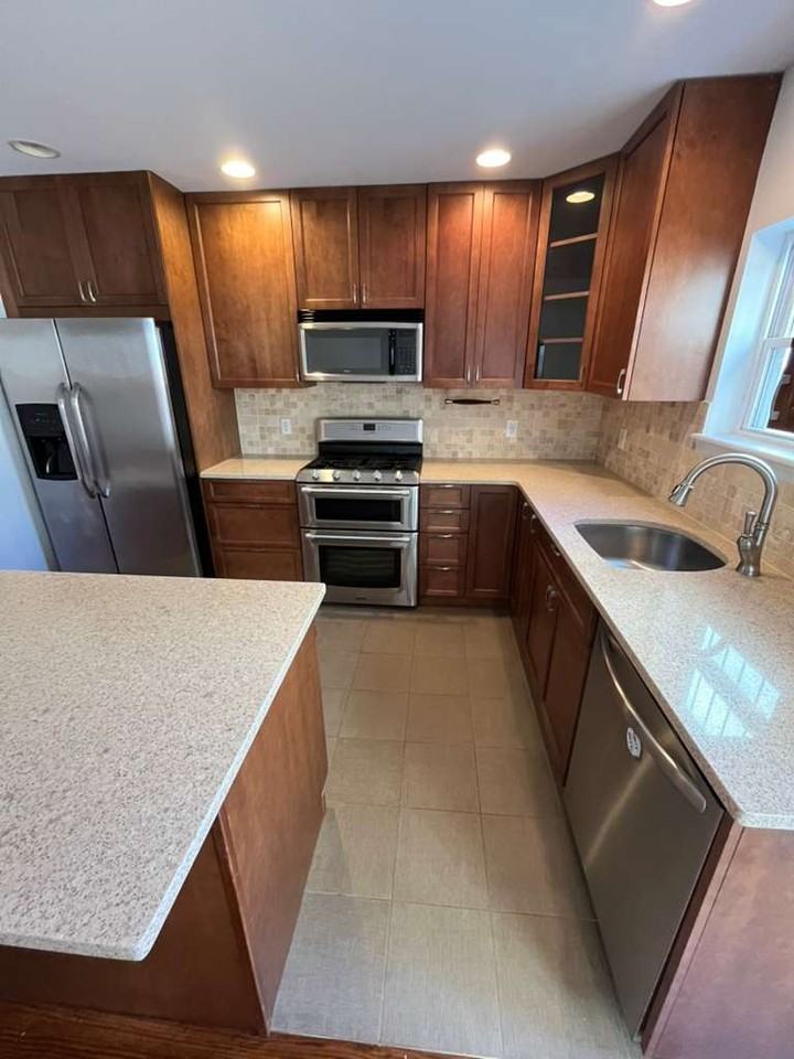 2033 Kater St #1 - Photo 5 of 17