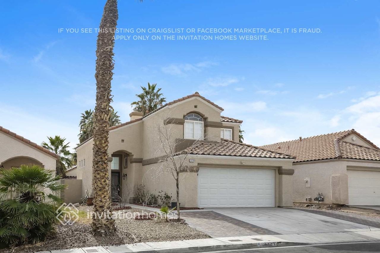 2329 Whitney Peak Way - Photo 2 of 16