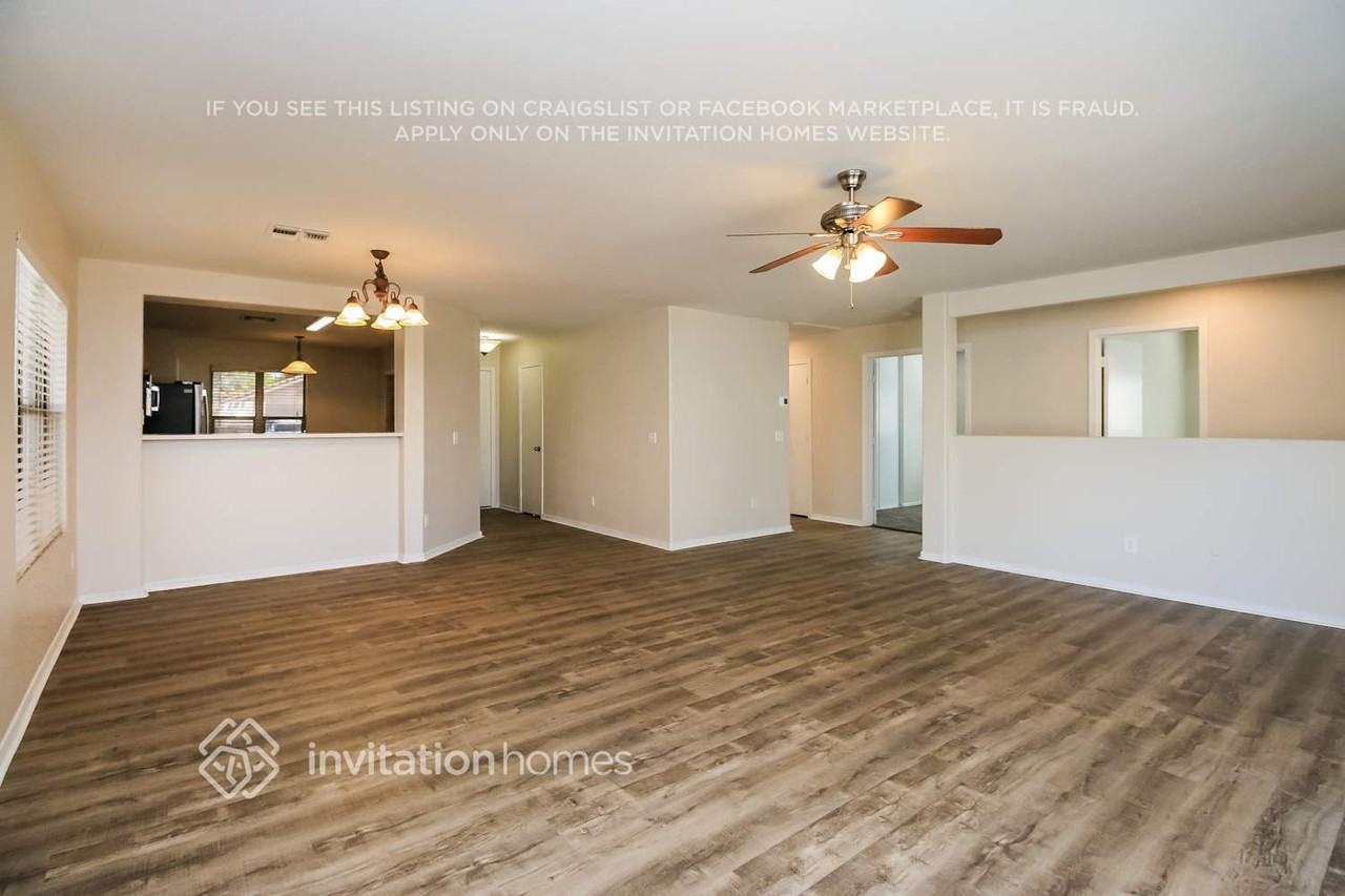 1087 E Appaloosa Rd - Photo 2 of 16