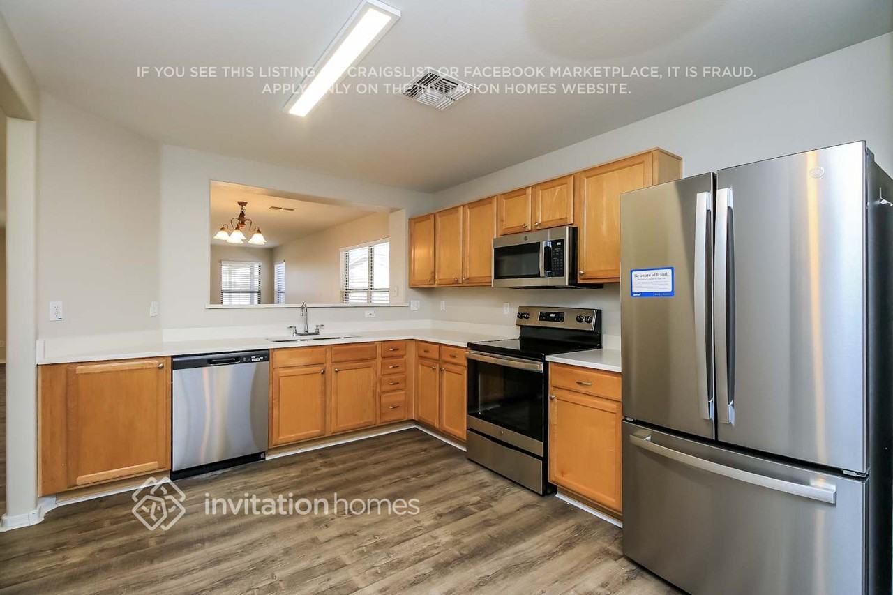 1087 E Appaloosa Rd - Photo 5 of 16