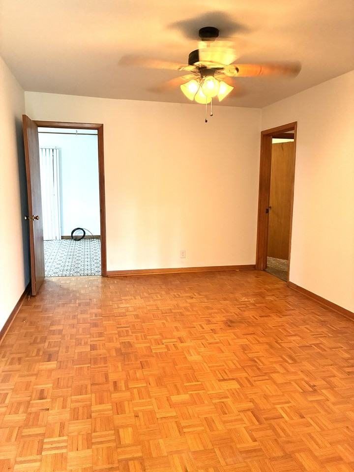 1619 Avenue G #1 - Photo 5 of 13