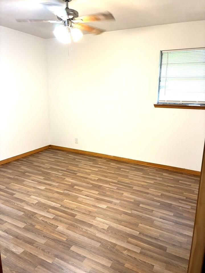 1619 Avenue G #1 - Photo 7 of 13