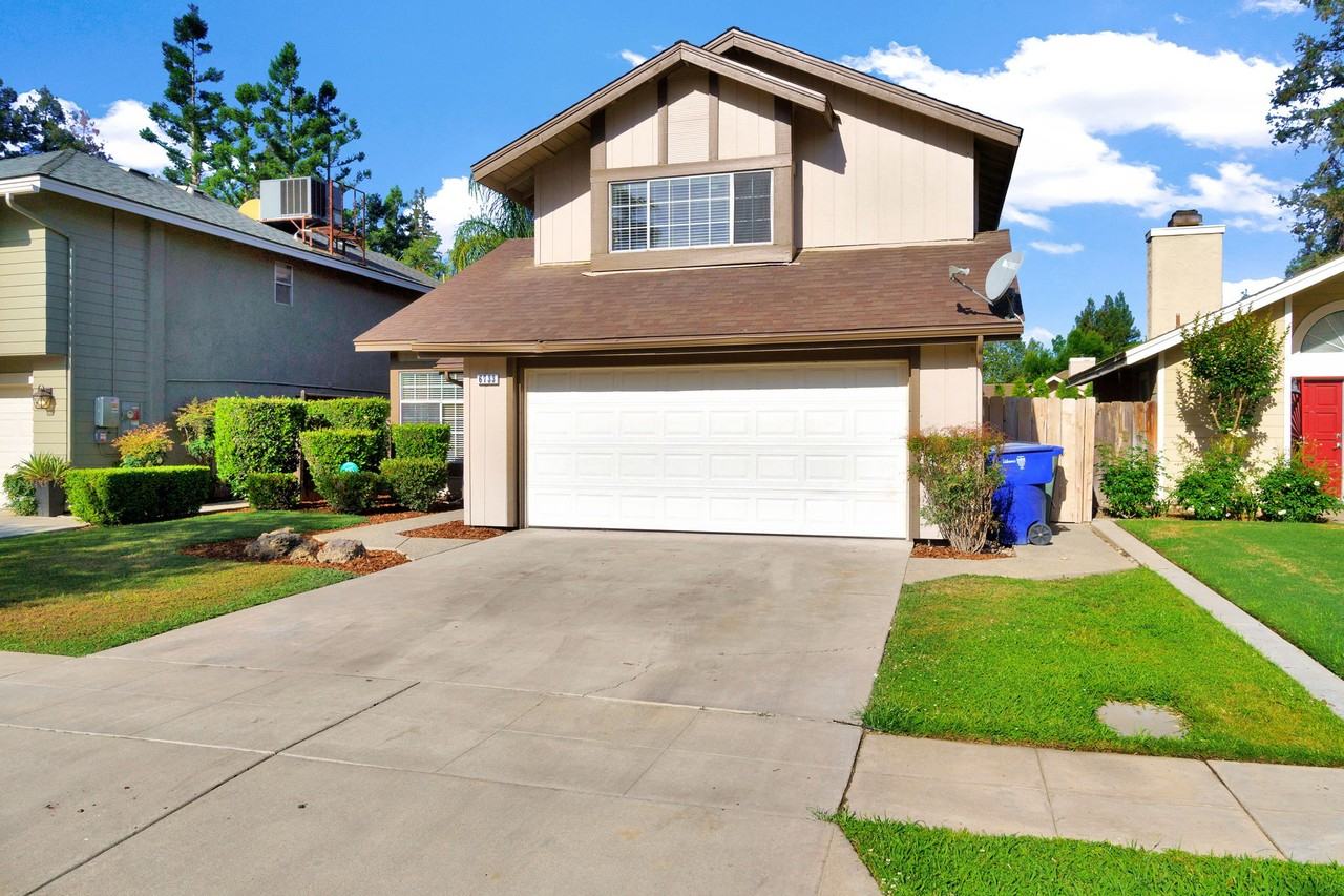 6733 N Warren Ave #1 - Photo 4 of 33