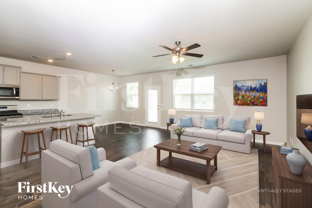 58 Lauritsen Way - Photo 4 of 19