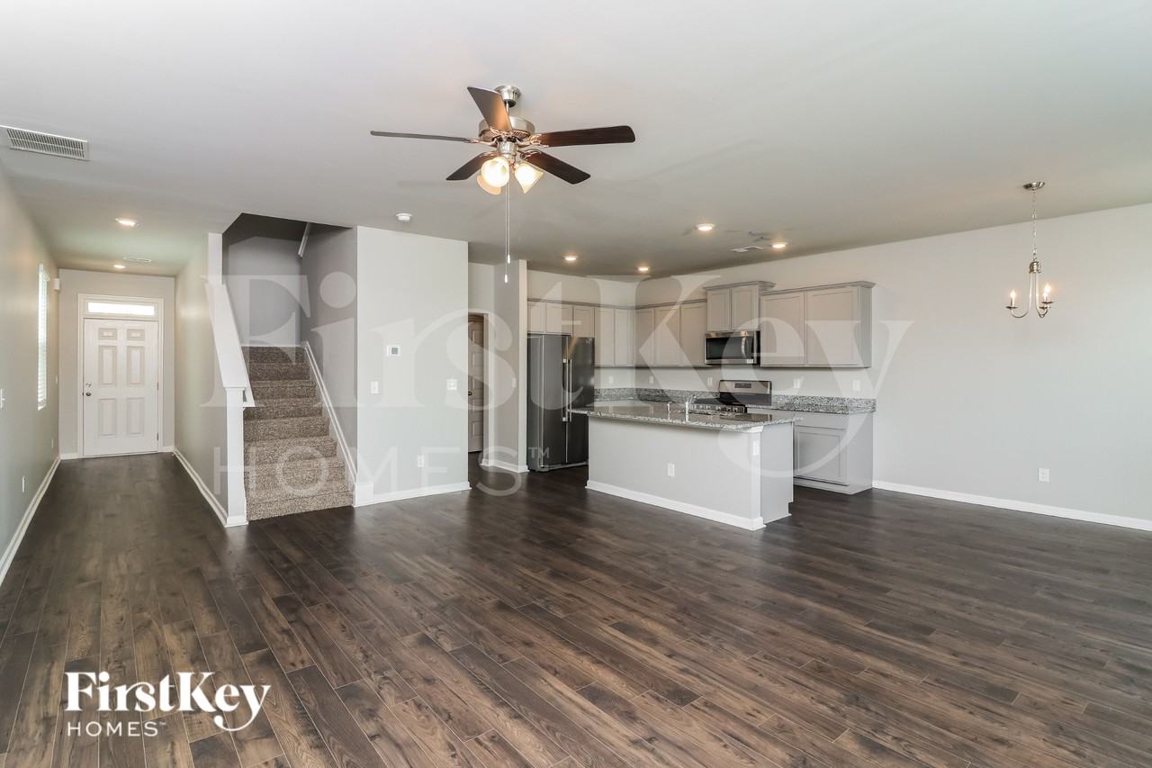 58 Lauritsen Way - Photo 5 of 19