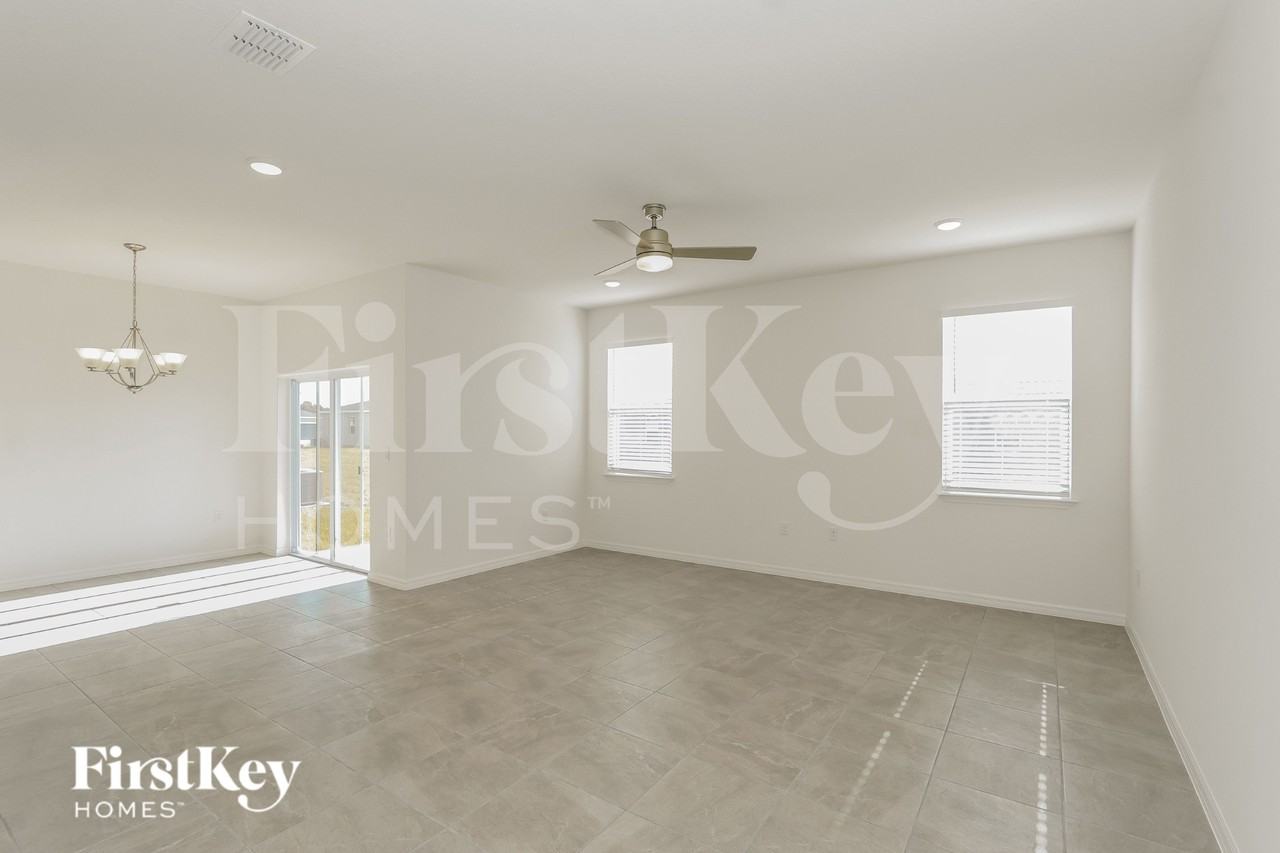 531 Crown Rose Dr - Photo 3 of 20