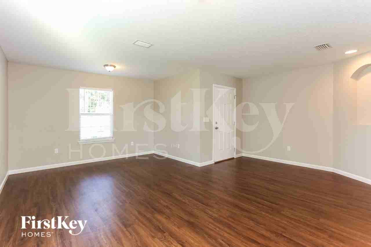 78295 Saddle Rock Rd - Photo 3 of 18