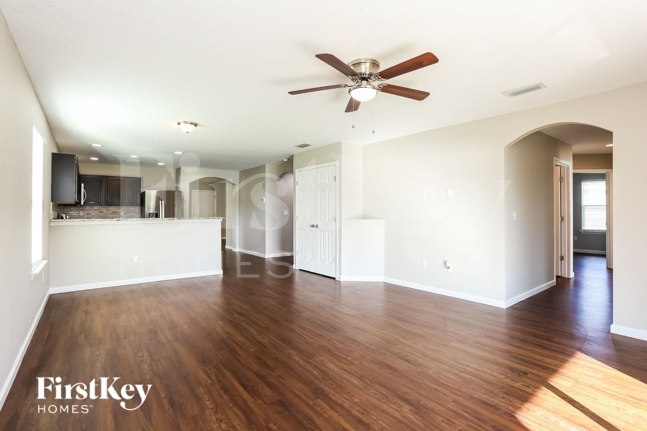 78295 Saddle Rock Rd - Photo 7 of 18