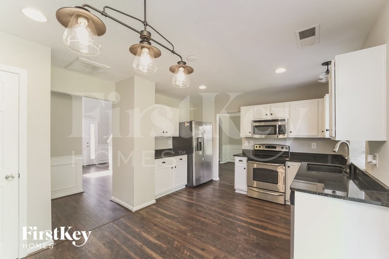 7906 Avensong Terrace Ct - Photo 5 of 16