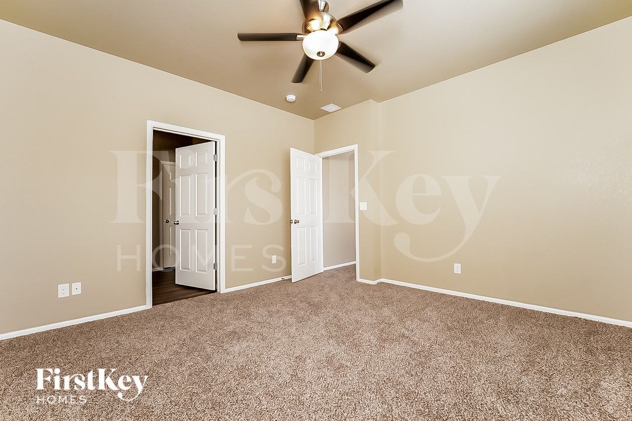 6464 N Ensenada Ct - Photo 7 of 15