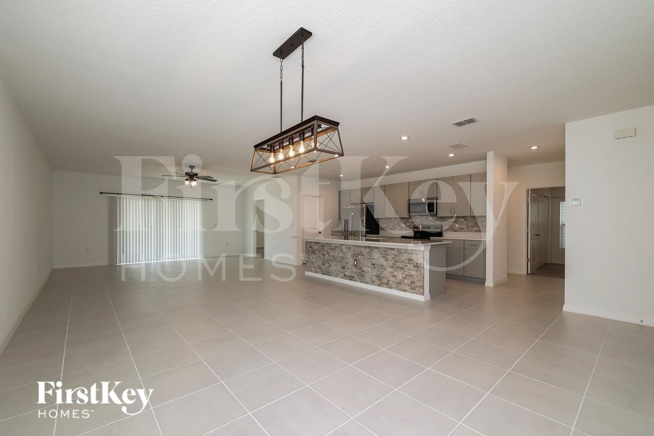 5007 Vellacito Way - Photo 3 of 19