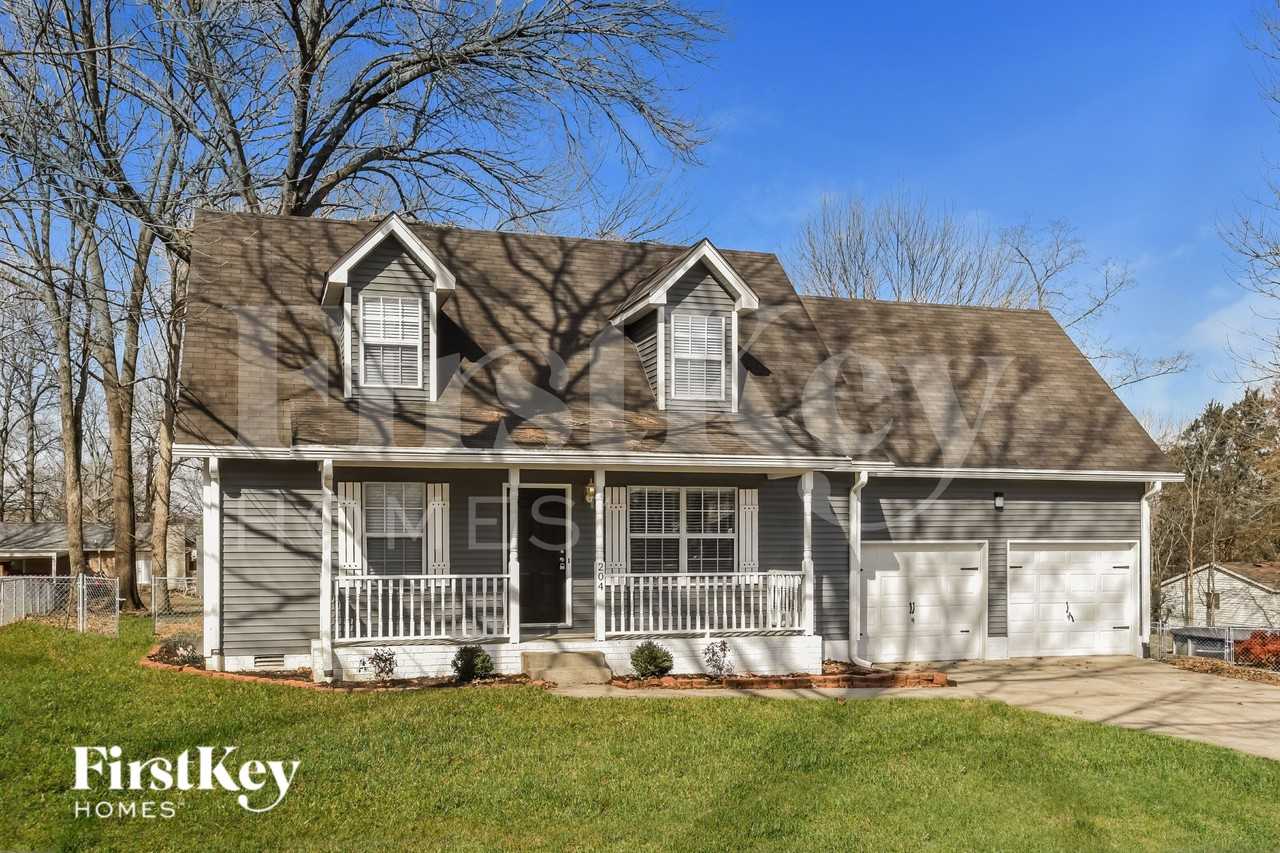 204 Merritt Dr - Photo 2 of 18