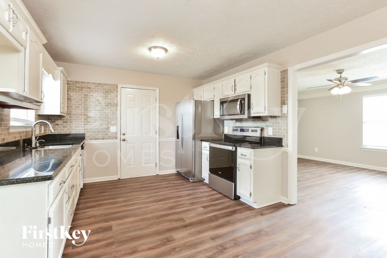 204 Merritt Dr - Photo 7 of 18