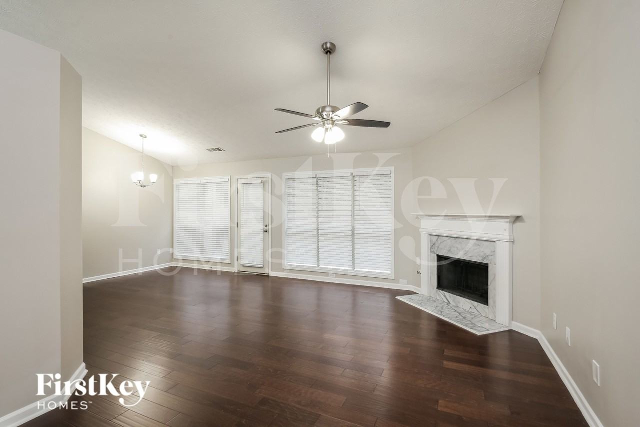 181 Clarion Rd - Photo 2 of 18