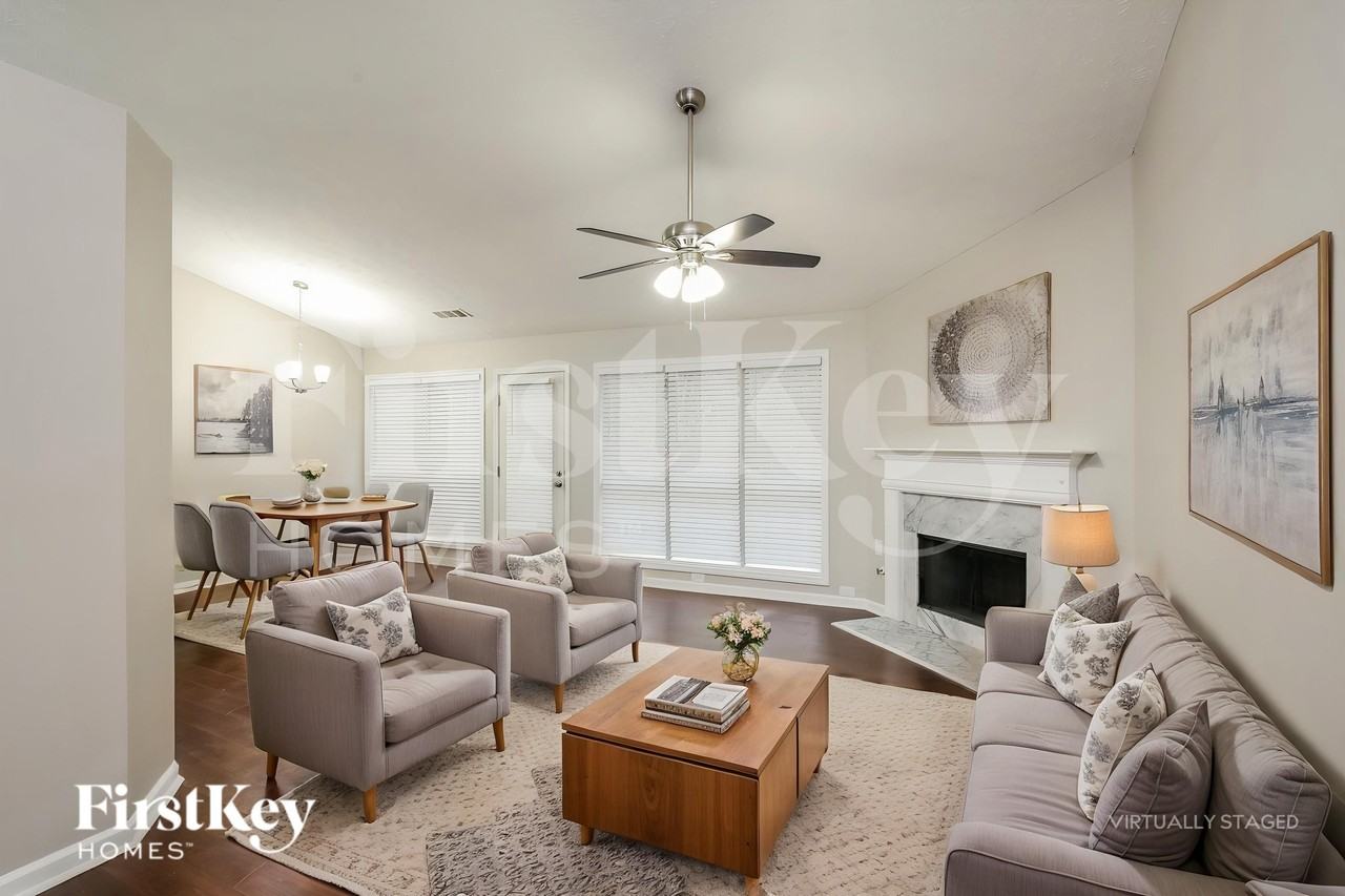 181 Clarion Rd - Photo 3 of 18