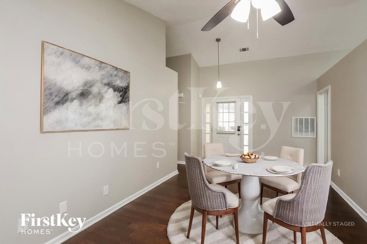 181 Clarion Rd - Photo 7 of 18