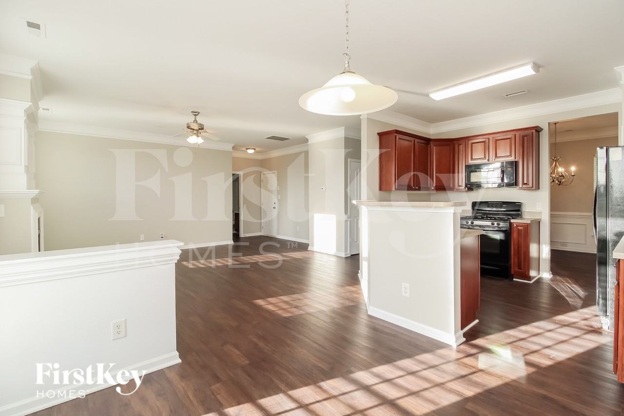 124 Fining Ct - Photo 3 of 16