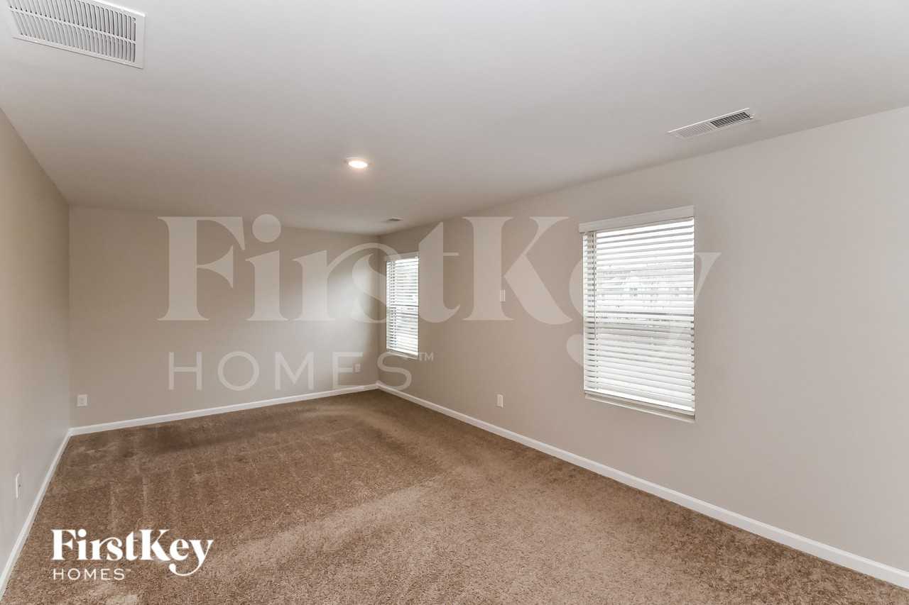 3006 Chris Cir - Photo 7 of 15