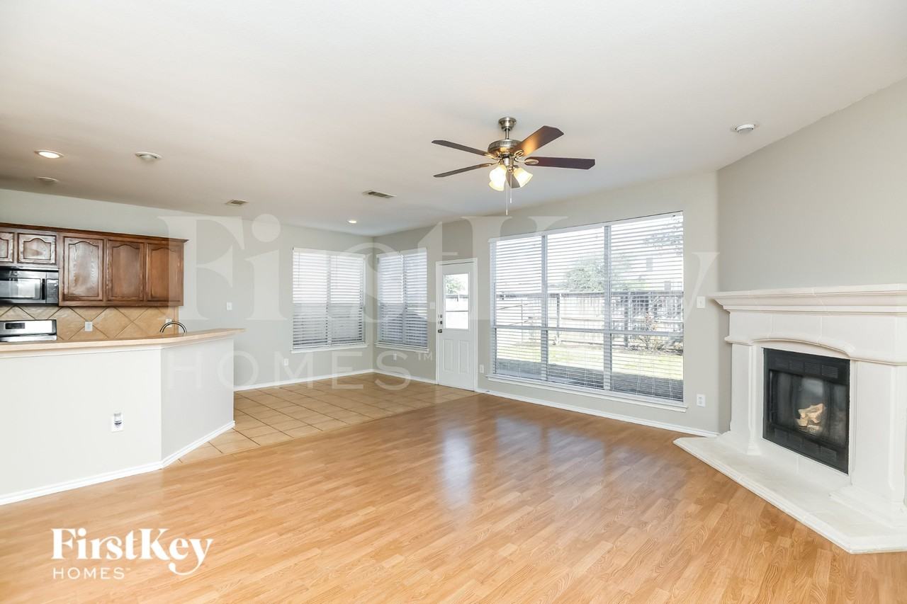 6321 Melanie Dr - Photo 4 of 15