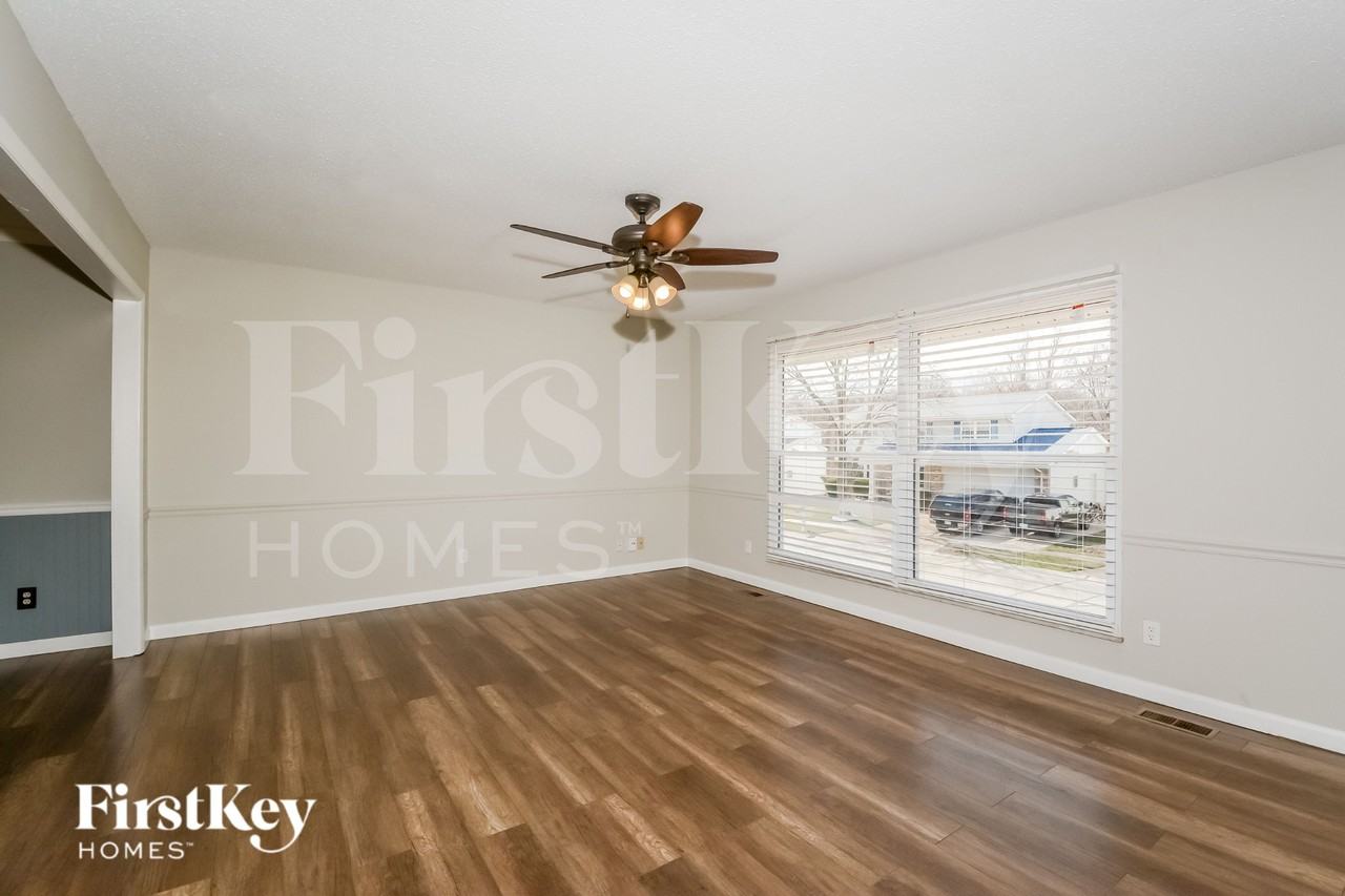 578 Green Forest Dr - Photo 4 of 15