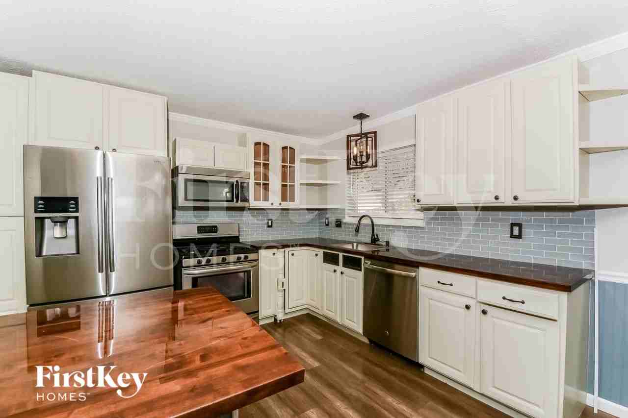 578 Green Forest Dr - Photo 5 of 15