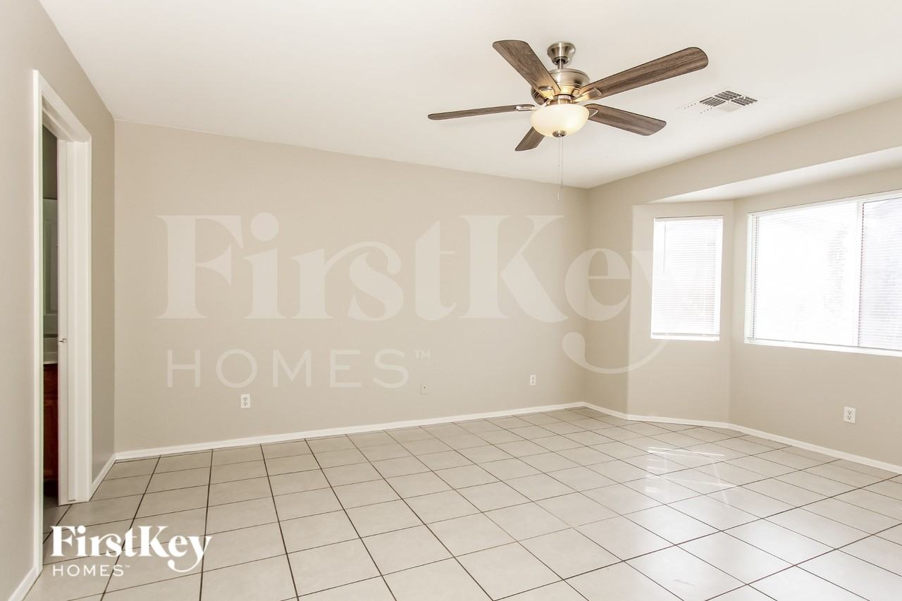 11631 W Duran Ave - Photo 4 of 16