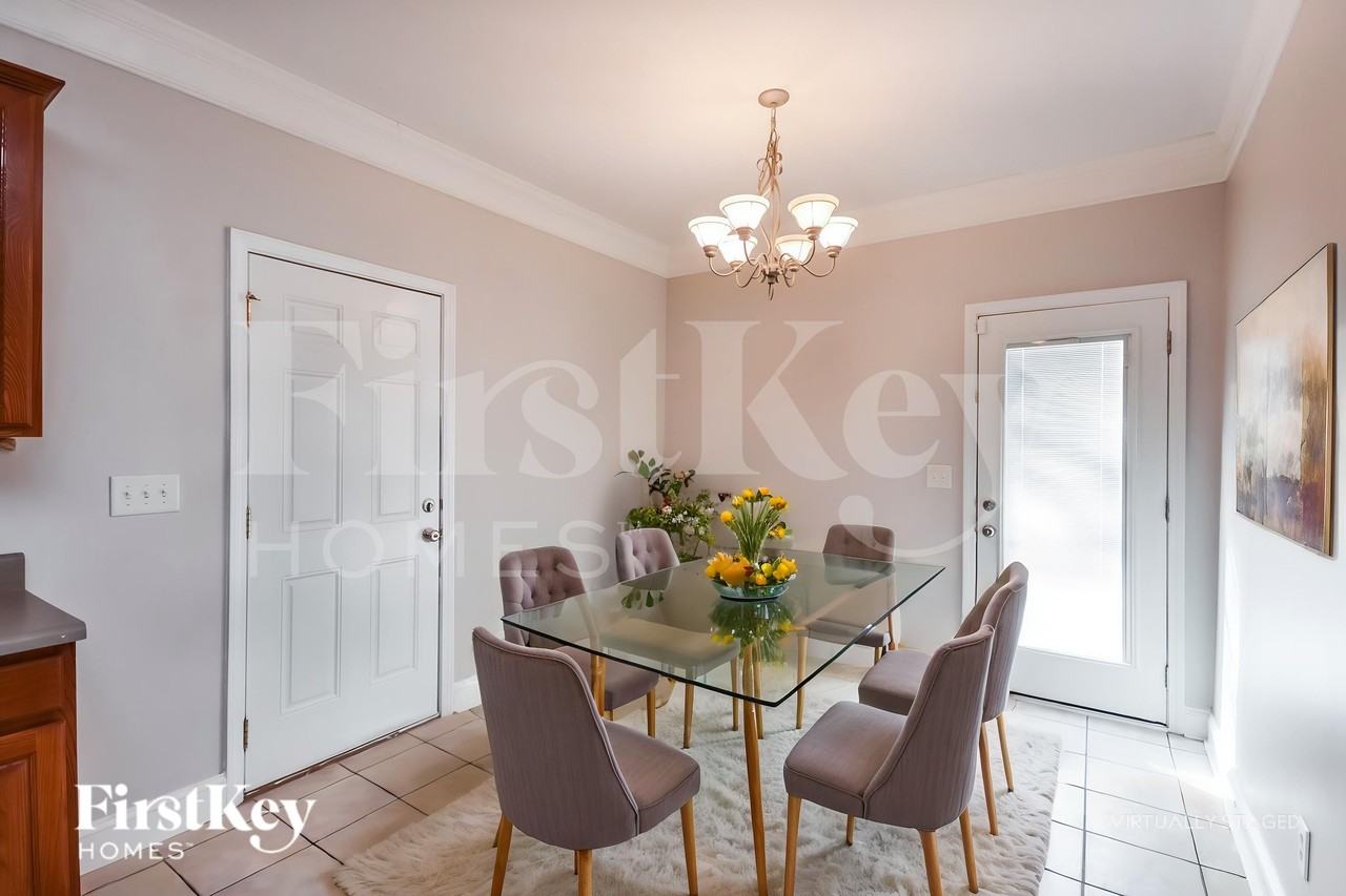 4611 River Rd - Photo 6 of 18