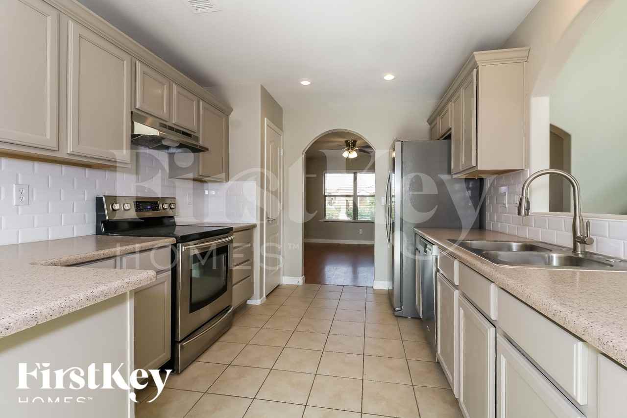 25193 W Cranston Pl - Photo 7 of 18