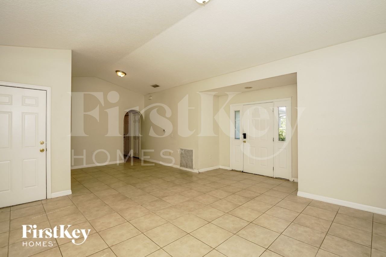 1905 Eden Dr - Photo 5 of 17