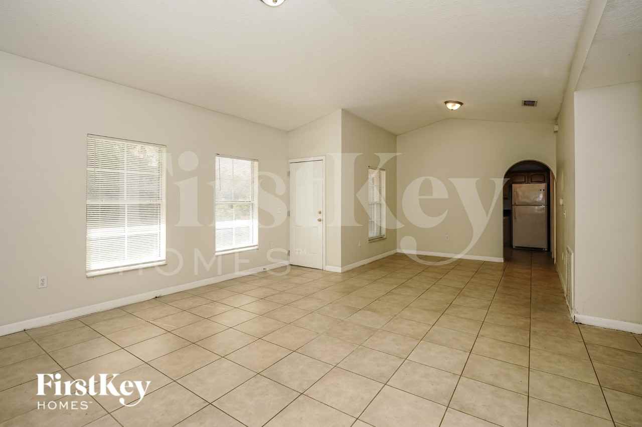 1905 Eden Dr - Photo 6 of 17