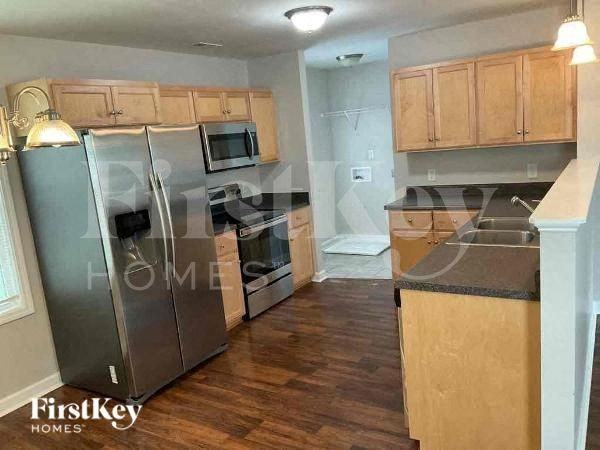 100 Ash Ave Nw - Photo 5 of 12