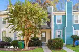 featured image of 6582 Wellington Sq